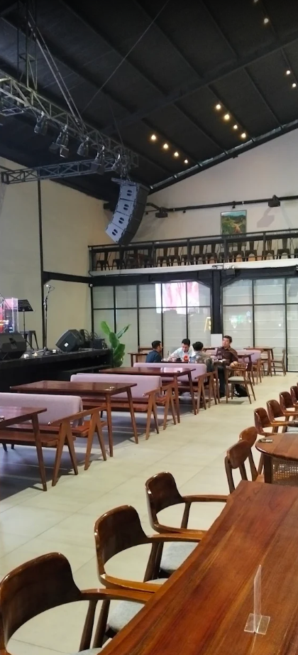 Review by Rayindha Priyantama